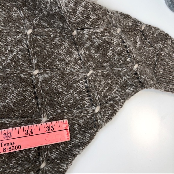 Hem & Thread Brown Dolman Sweater Size Medium - Picture 7 of 7